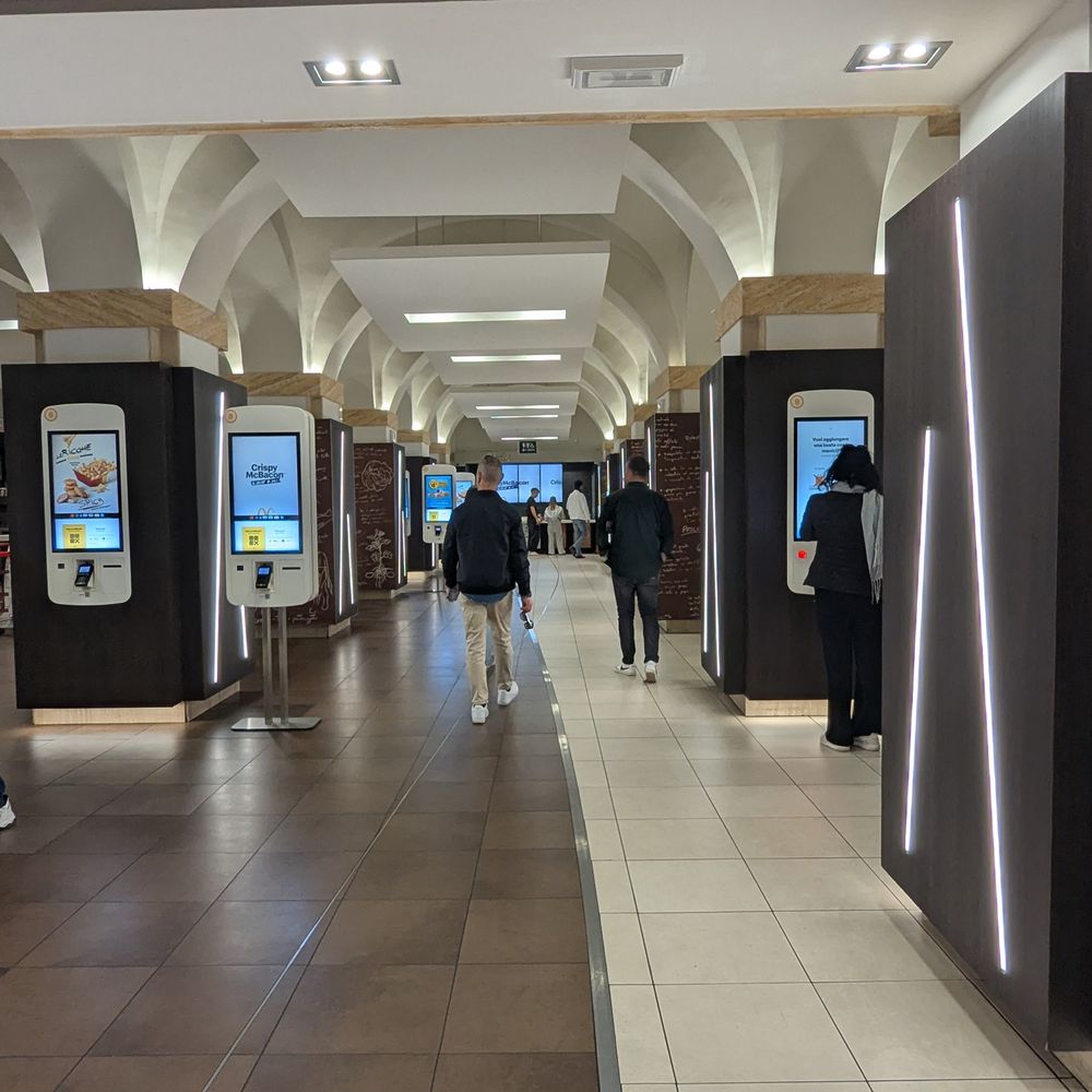 McDonald's - Fast Food Near Me - Rome, RM