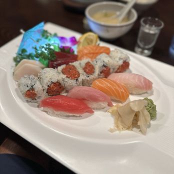 Sakura - Sushi and sashimi deluxe - Japanese Near Me - Kailua-Kona, Hawaii Sakura - Sushi and sashimi deluxe - Japanese Near Me - Kailua-Kona, Hawaii