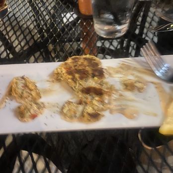 Boston Commons - Delicious Crab Cake starter - Seafood Near Me - Nashville, Tennessee