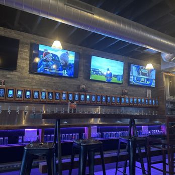 Duluth Tap Exchange - Tap row, beer, hard cider, wine and cocktails - Wine Bars Near Me - Duluth, Minnesota