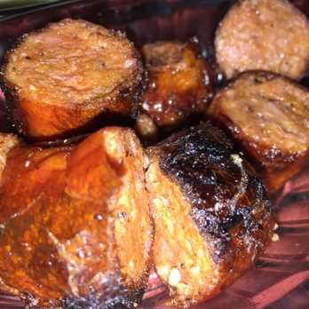 Hitching Post - Linguica sausage appretizer, again we'd already devoured quite a bit, but great flavor, perfect crisp on the exterior. - Barbeque Near Me - Casmalia, California