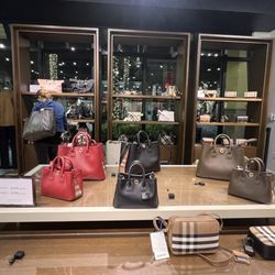 Burberry Outlet