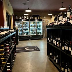 Domacin Restaurant & Winebar - Wine shop