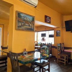 Delicias Alvarez - Dinning area