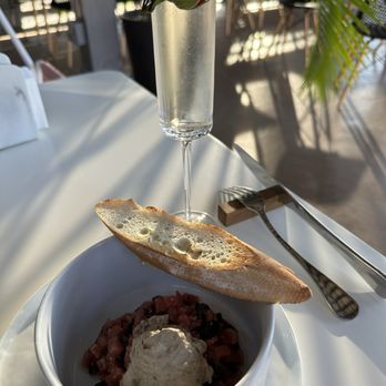 Rose Gose - Beef Tartare with Truffled Mushroom Mousse and cocktail #1 (gin, martini extra dry, brut sparkling, lychee, bergamot) - Wine Bars Near Me - Austin, Texas