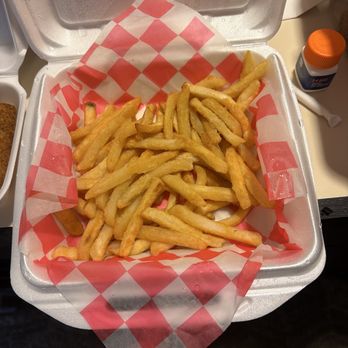 Pizzaville - Basket of Fries - Pizza Near Me - Louisville, Kentucky Pizzaville - Basket of Fries - Pizza Near Me - Louisville, Kentucky