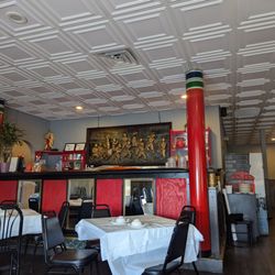 Trizest Restaurant - Inside
