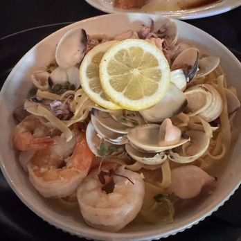 Rimini Restaurant - Fettuccine di Mare - Italian Near Me - Kirkland, Washington Rimini Restaurant - Fettuccine di Mare - Italian Near Me - Kirkland, Washington