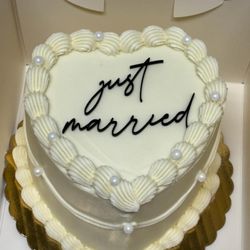 Just for Kicks Cupcakes & More - Let us help you with your wedding