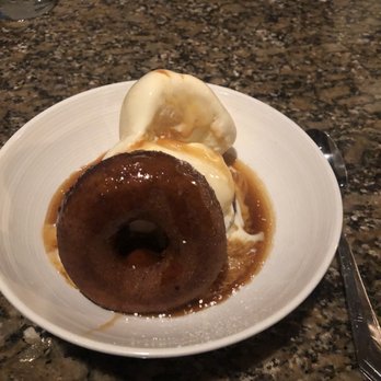 White Mountain Cider - Warm Cider Donuts & Ice Cream - New American Near Me - Glen, New Hampshire White Mountain Cider - Warm Cider Donuts & Ice Cream - New American Near Me - Glen, New Hampshire