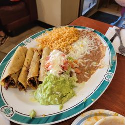 Mi Tierra Restaurant - Shredded beef taquitos plate