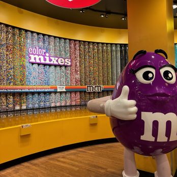 M&M'S World - More colors - Chocolatiers & Shops Near Me - Las Vegas, Nevada M&M'S World - More colors - Chocolatiers & Shops Near Me - Las Vegas, Nevada