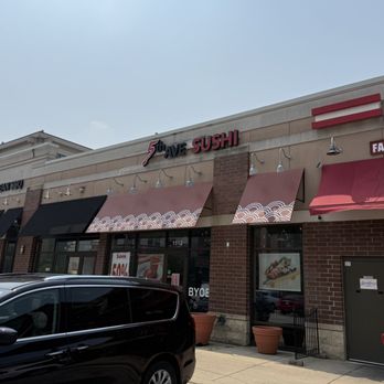 5th Avenue Sushi - Strip mall storefront. - Sushi Bars Near Me - Des Plaines, Illinois 5th Avenue Sushi - Strip mall storefront. - Sushi Bars Near Me - Des Plaines, Illinois