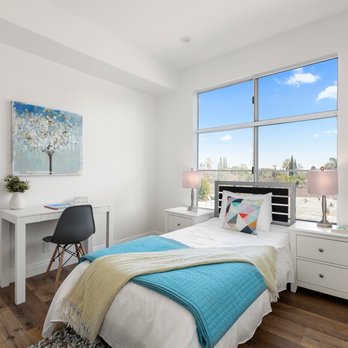 AV Home Staging - Guest bedroom - Home Staging Near Me - Bellflower, California AV Home Staging - Guest bedroom - Home Staging Near Me - Bellflower, California