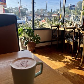 The Highland Cafe - Spicy Chai - Coffee & Tea Near Me - Los Angeles, California