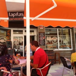 Mis Tapitas - Great place to get some shade