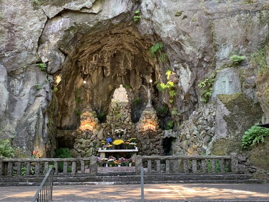 The Grotto by null