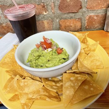 La Cocina De Mama - Chips and guacamole were good too - Mexican Near Me - New York, New York