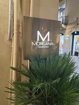 Morgana Lounge Bar by null
