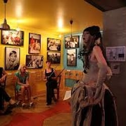 Le Bazar Café