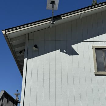 Sierra Satellite - Starlink Standard Kit installed by Bret on eave of roof - Television Service Providers Near Me - Sonora, California