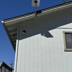 Sierra Satellite - Starlink Standard Kit installed by Bret on eave of roof