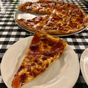Mama Santa's - Pizza Near Me - Cleveland, Ohio Mama Santa's - Pizza Near Me - Cleveland, Ohio