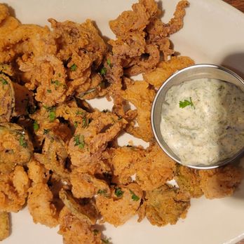 Browns Socialhouse Lloydminster - Calamari - Pubs Near Me - Lloydminster, Alberta