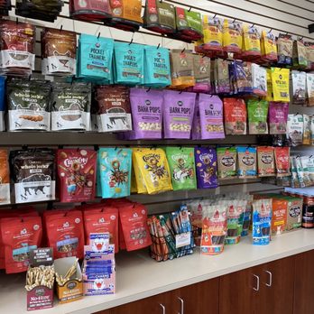 Three Dog Bakery - Rice Village - Pet Stores Near Me - Houston, Texas Three Dog Bakery - Rice Village - Pet Stores Near Me - Houston, Texas