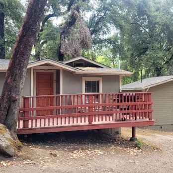 China Creek Cottage - Our cabin - Hotels Near Me - Willow Creek, California