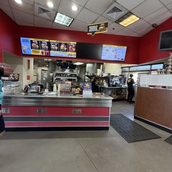 Carl's Jr - Front counter - Fast Food Near Me - Buckeye, Arizona