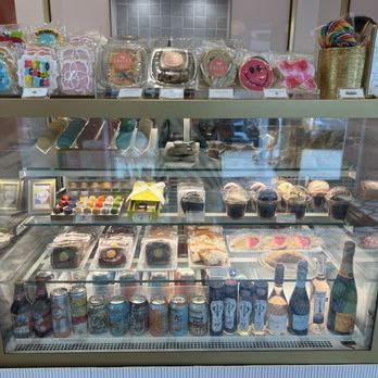 Sips & Sweets Cafe  - Cafes Near Me - The Woodlands, Texas