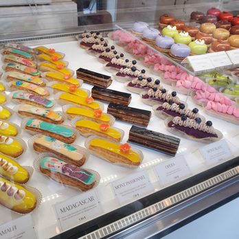 Mont Éclair - Patisserie/Cake Shop Near Me - Montreal, Quebec Mont Éclair - Patisserie/Cake Shop Near Me - Montreal, Quebec