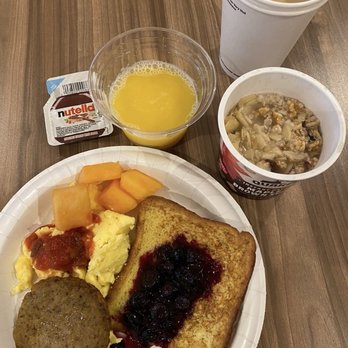 SpringHill Suites by Marriott Chicago Downtown/River North - French toast today! - Hotels Near Me - Chicago, Illinois SpringHill Suites by Marriott Chicago Downtown/River North - French toast today! - Hotels Near Me - Chicago, Illinois
