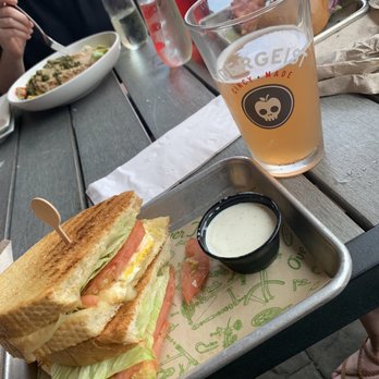 OTB at the Boathouse - Bike Lane BLT (vegetarian) - American Near Me - Allison Park, Pennsylvania