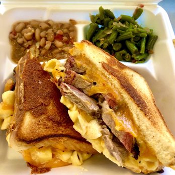 B-Daddy's BBQ - MacDaddy Sandwich - Barbeque Near Me - Helotes, Texas