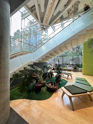 Queens Public Library - Elmhurst