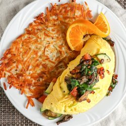 Good Day Cafe - Lola & Papa Garden Omelet