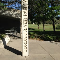 Roots Disc Golf Course - Entrance