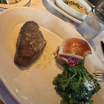 R+D Kitchen - New American Near Me - Newport Beach, California