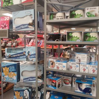 Kohl's - Goofy gifts - Women's Clothing Near Me - PORTAGE, Michigan