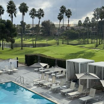 westdrift Manhattan Beach, Autograph Collection - Pool tree sky cloud golf grass - Hotels Near Me - Manhattan Beach, California westdrift Manhattan Beach, Autograph Collection - Pool tree sky cloud golf grass - Hotels Near Me - Manhattan Beach, California