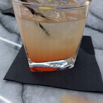 Fin & Feathers Midtown - Happy Hour Rum Punch - Bars Near Me - Atlanta, Georgia Fin & Feathers Midtown - Happy Hour Rum Punch - Bars Near Me - Atlanta, Georgia