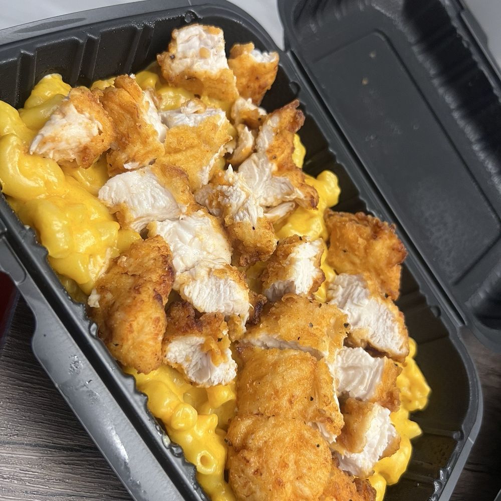 Yala Halal - Chicken Mac & Cheese (L) - Halal Near Me - Staten Island, New York Yala Halal - Chicken Mac & Cheese (L) - Halal Near Me - Staten Island, New York