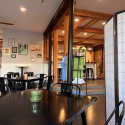Jolie Rogers Raw Bar - Indoor seating