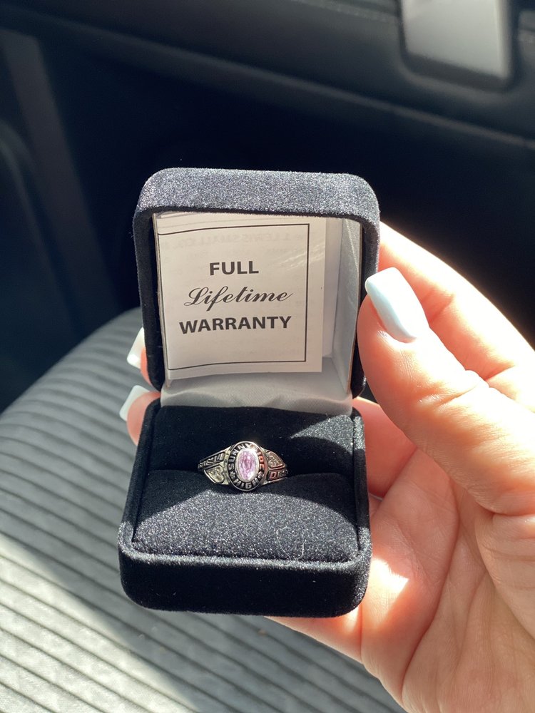 GRADUATE SERVICES Updated July 2024 10 Reviews 344 W Bedford Ave, Fresno, California