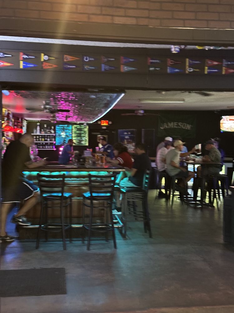 JD’s Sports Bar & Grill — Mexican restaurant in Indio
