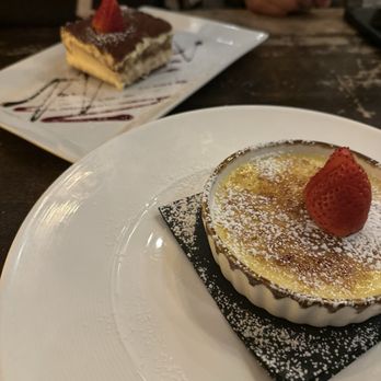 Basilico Restaurant - Tiramisu and crème brûlée - Italian Near Me - Oxford, Connecticut