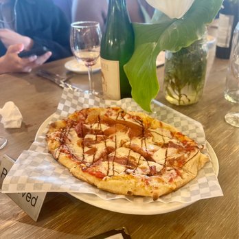 Giracci Vineyards - Italian Flatbread (add prosciutto) - Wineries Near Me - Silverado, California Giracci Vineyards - Italian Flatbread (add prosciutto) - Wineries Near Me - Silverado, California