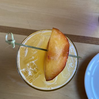 Anthony's at Spokane Falls - peach vodka lemonade - Seafood Near Me - Spokane, Washington